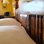 Binzhotel-Ordenskapelle - Ostsee-Rittergut-Ruegen